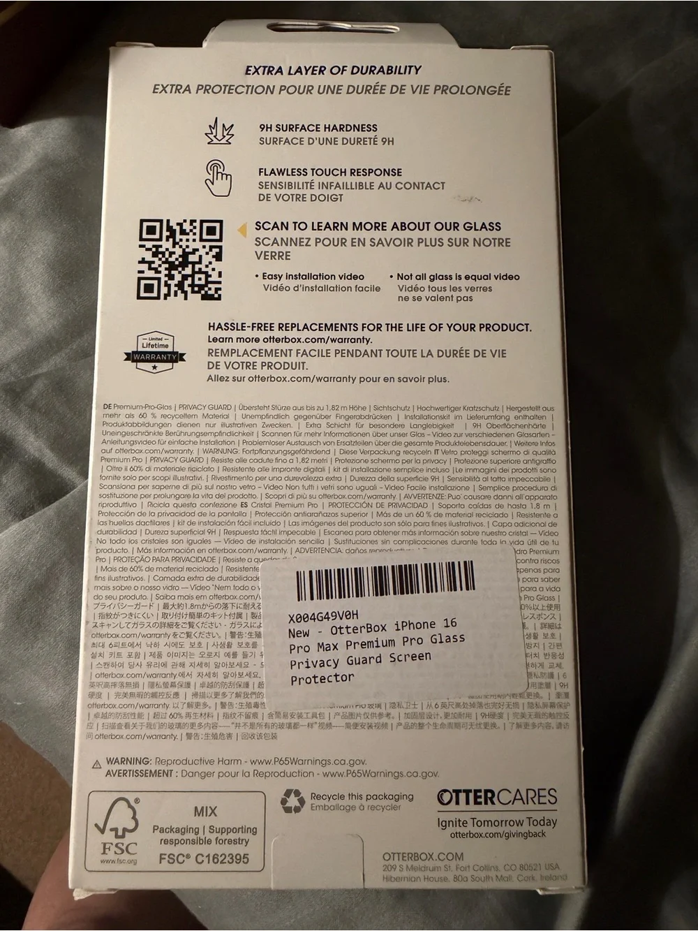 OtterBox Premium Pro Glass Privacy Screen Protector - Black Accent